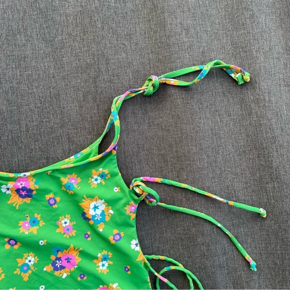 Frankies Bikini Honey One Piece Shoulder Swimsuit Size Medium New With Tags - Picture 7 of 14